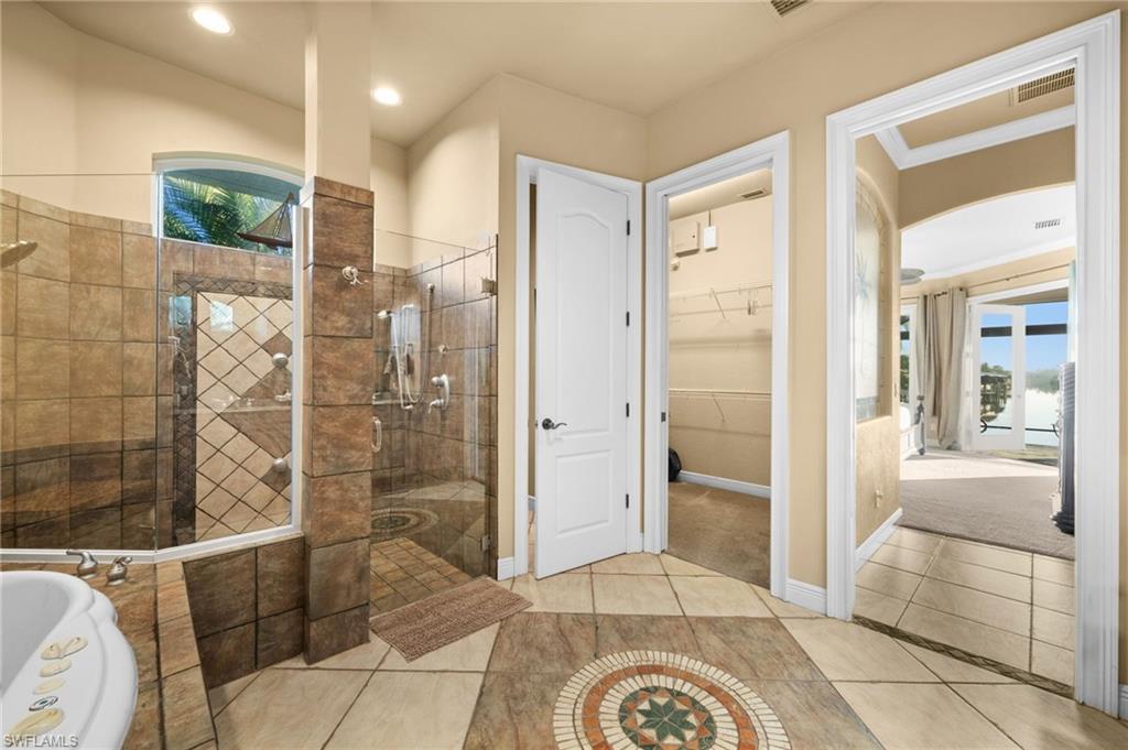 4009 Chiquita BLVD S