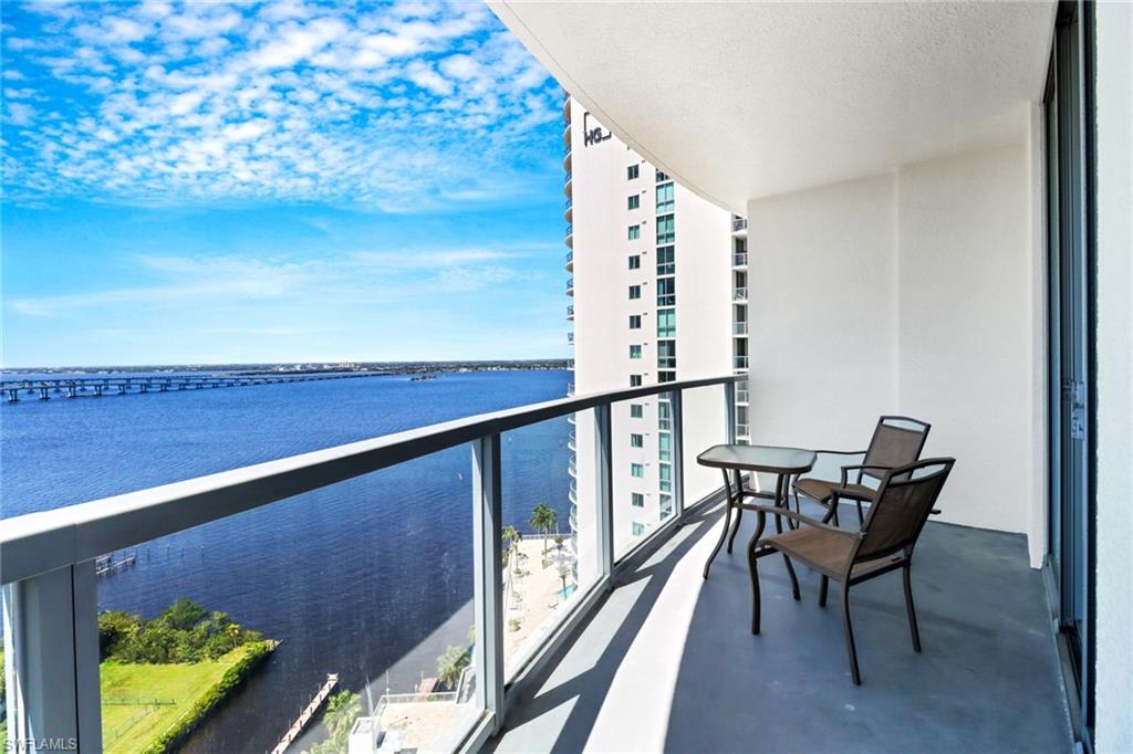 3000 Oasis Grand BLVD 2004