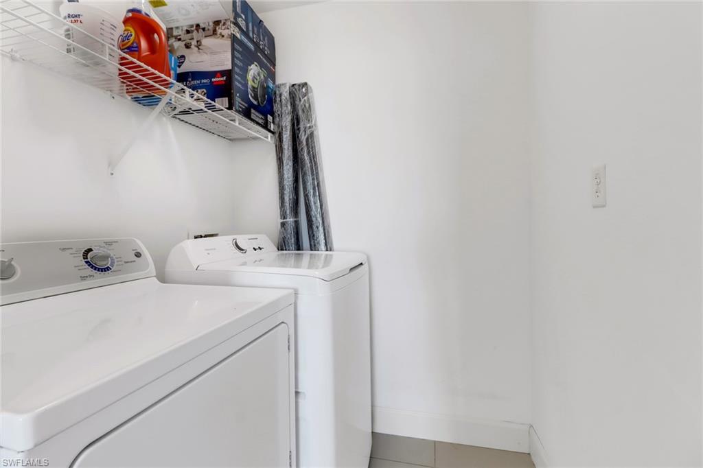 3000 Oasis Grand BLVD 2004