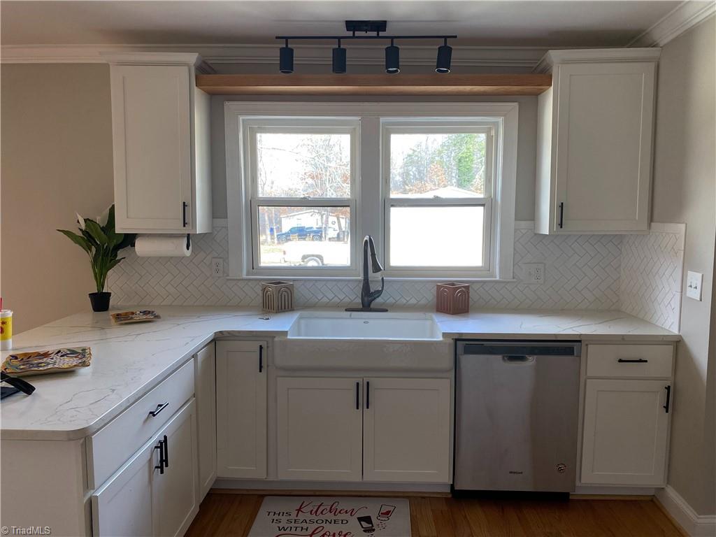 4625 Baux Mountain Road, Winston-Salem