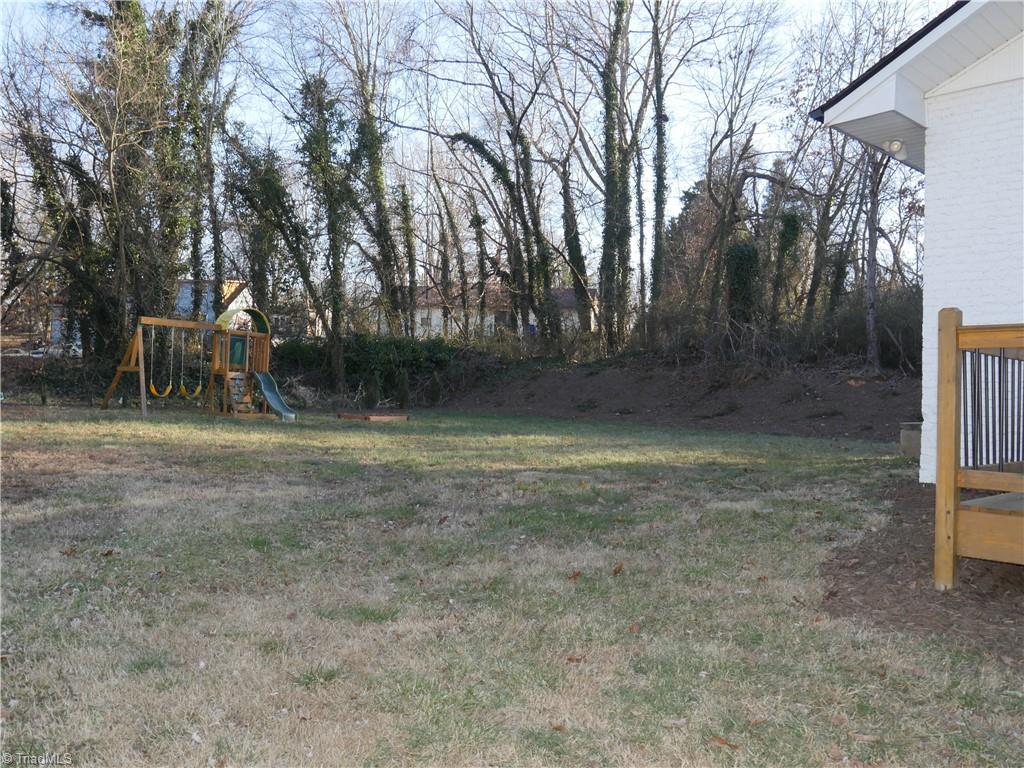 4625 Baux Mountain Road, Winston-Salem