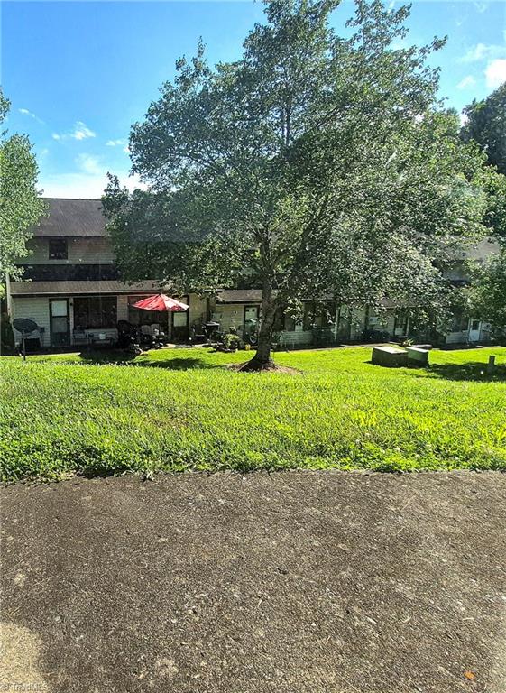 1018 Cedar Place Court, Winston-Salem