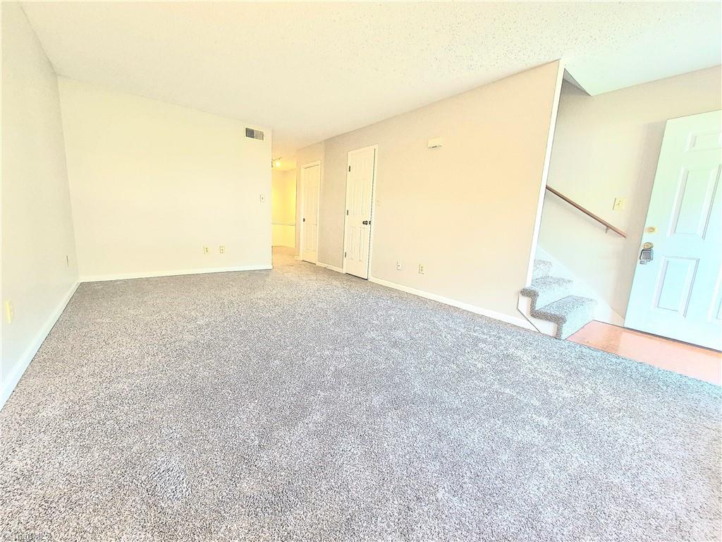 1018 Cedar Place Court, Winston-Salem