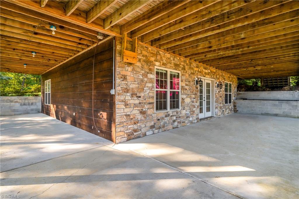 7225 Ledbetter Road