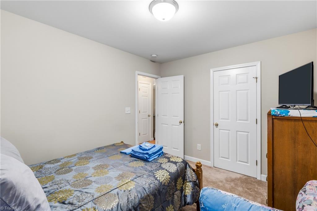 2033 Tea Berry Court, Winston-Salem