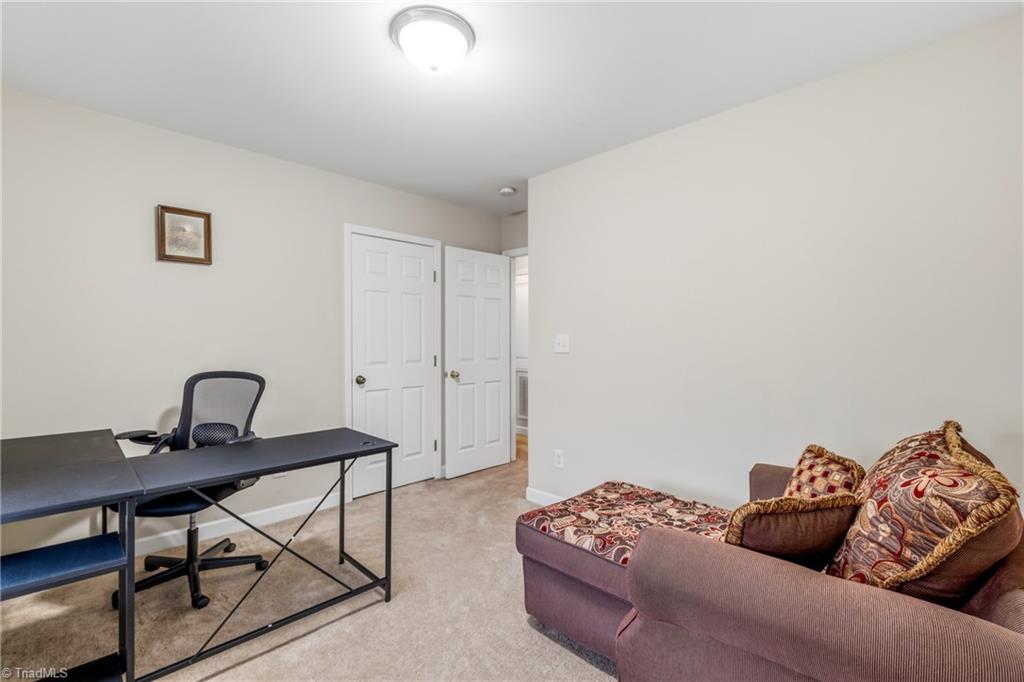 2033 Tea Berry Court, Winston-Salem