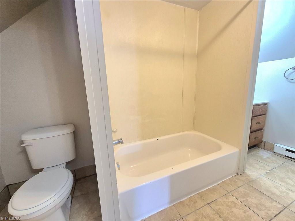 758 Clemmonsville Circle, Winston-Salem