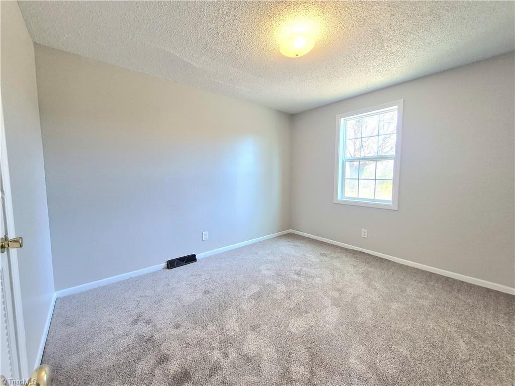 758 Clemmonsville Circle, Winston-Salem