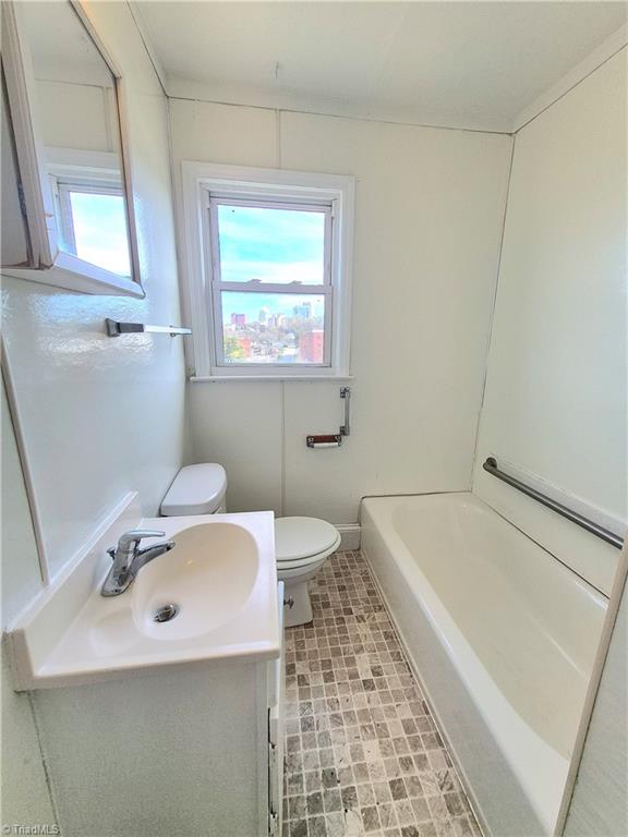 833 Haywood Street, Winston-Salem