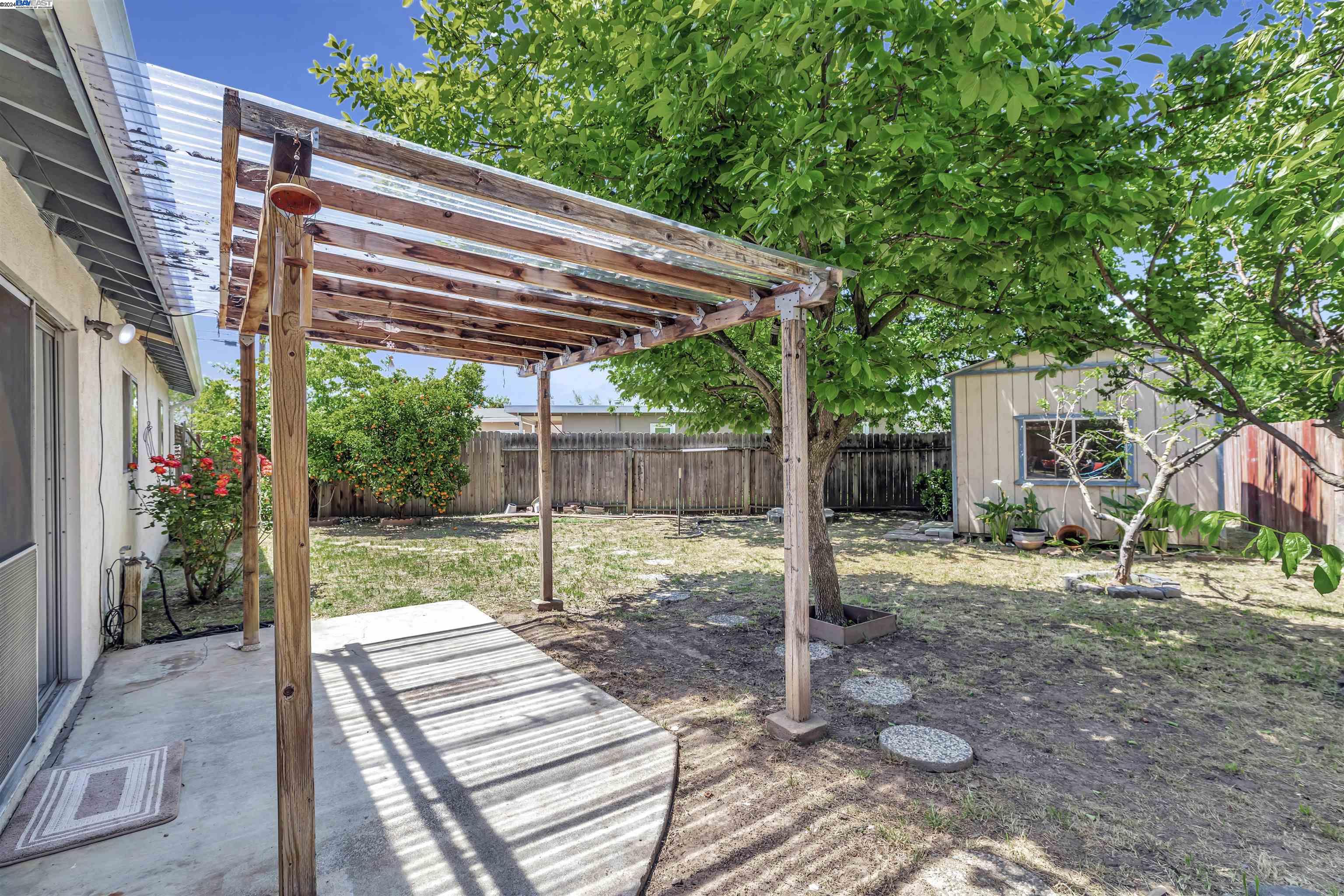 40466 Eaton Ct
