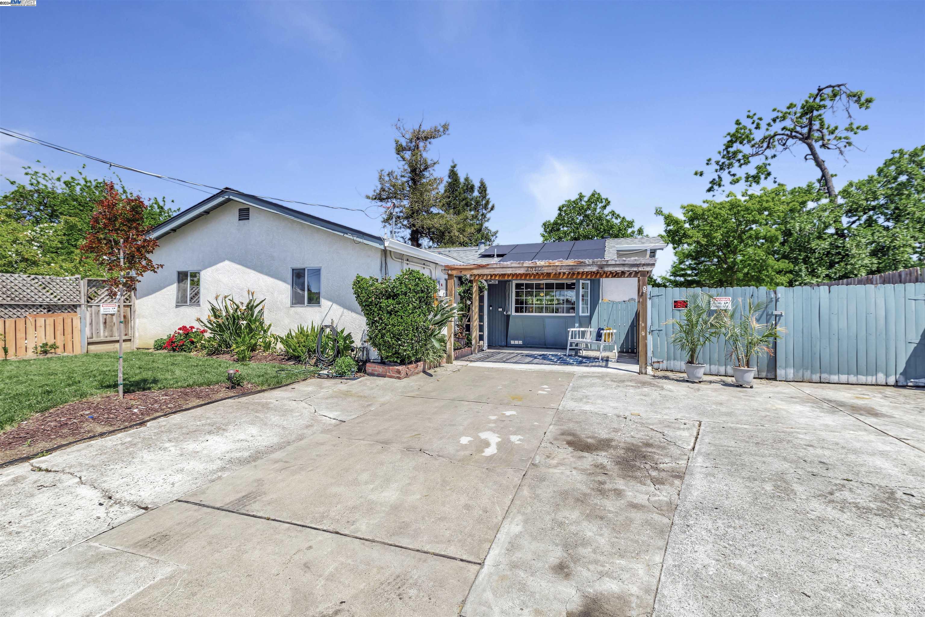 40466 Eaton Ct