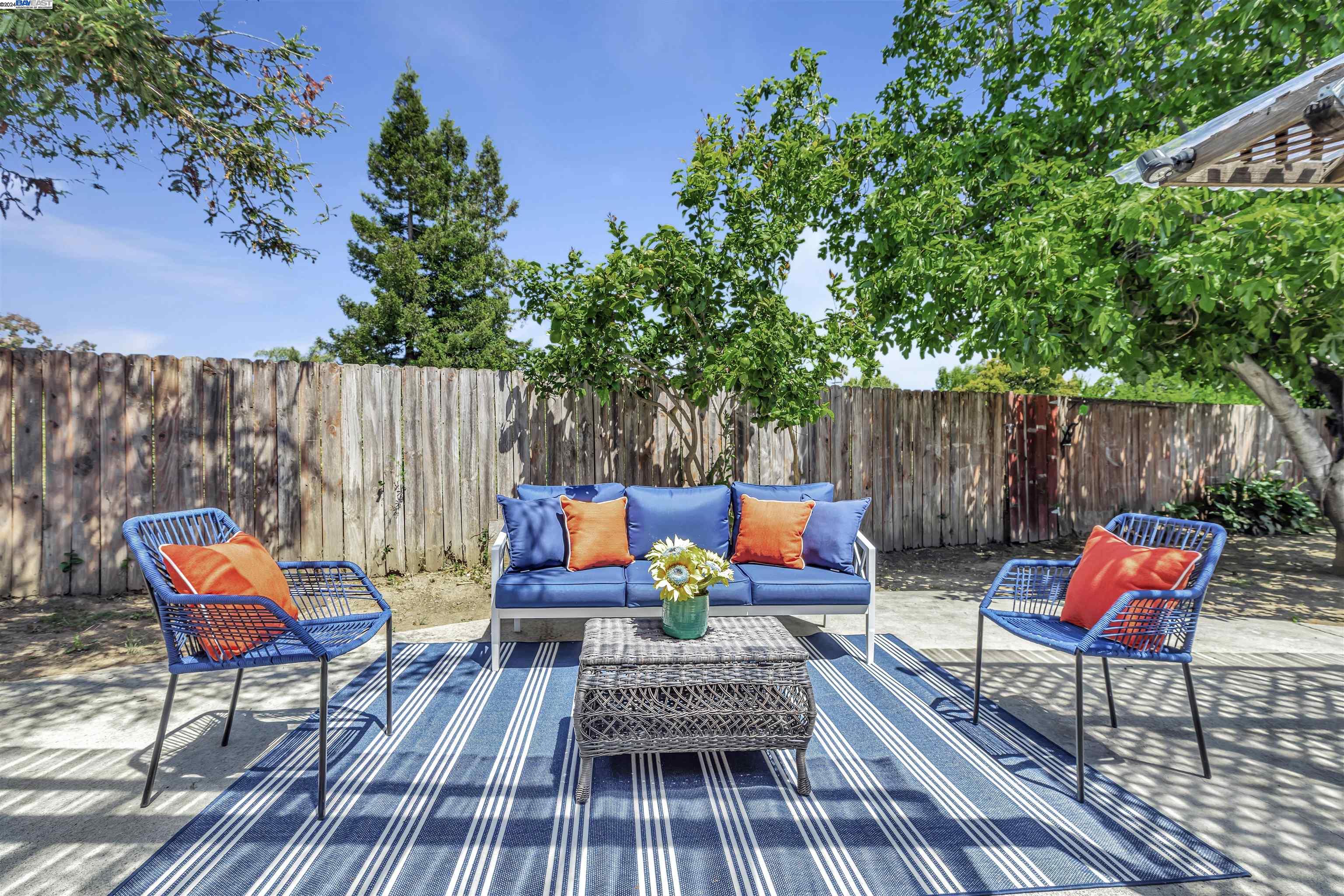 40466 Eaton Ct