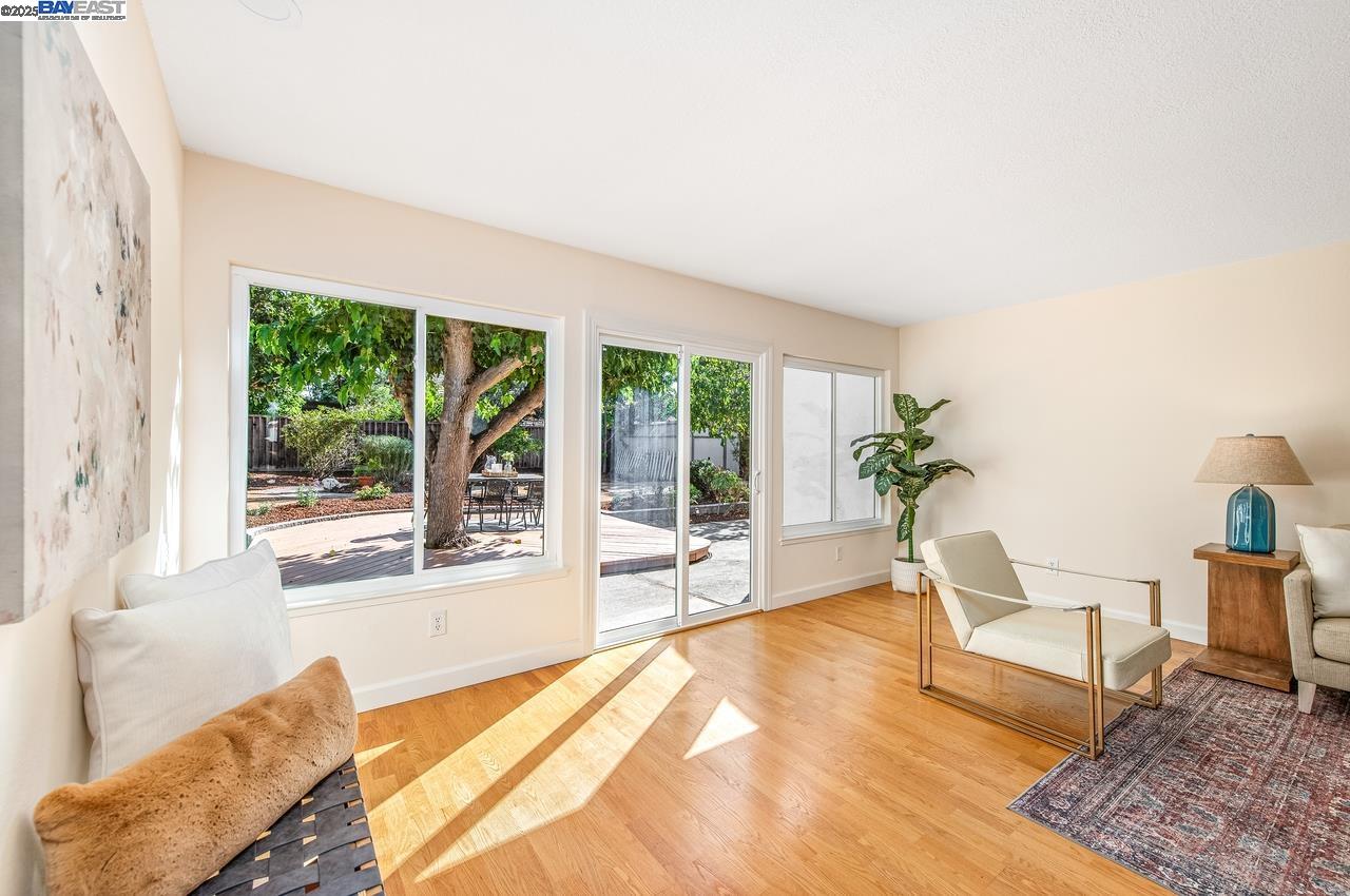 173 Rainier Ave