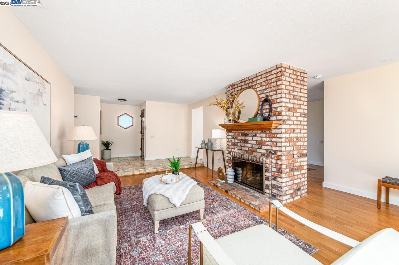 173 Rainier Ave