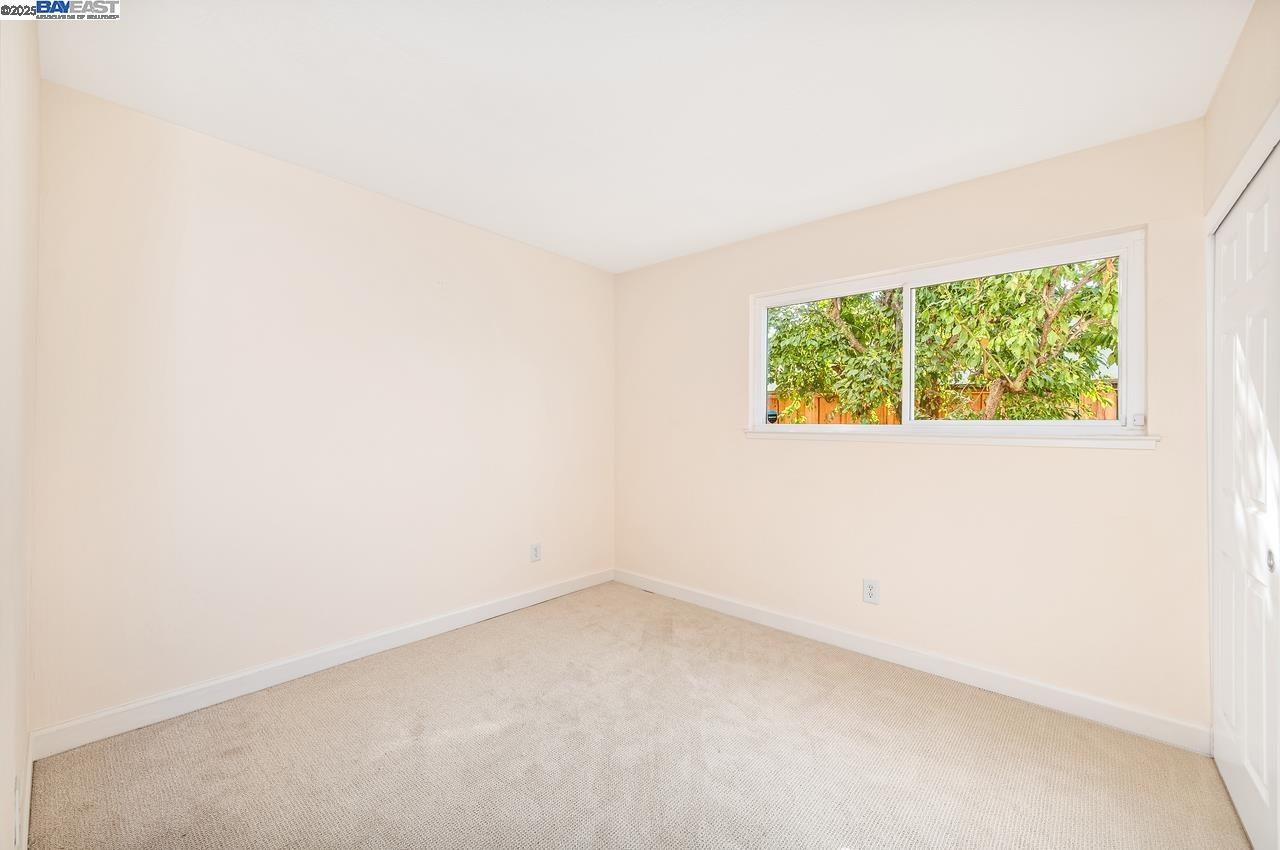 173 Rainier Ave