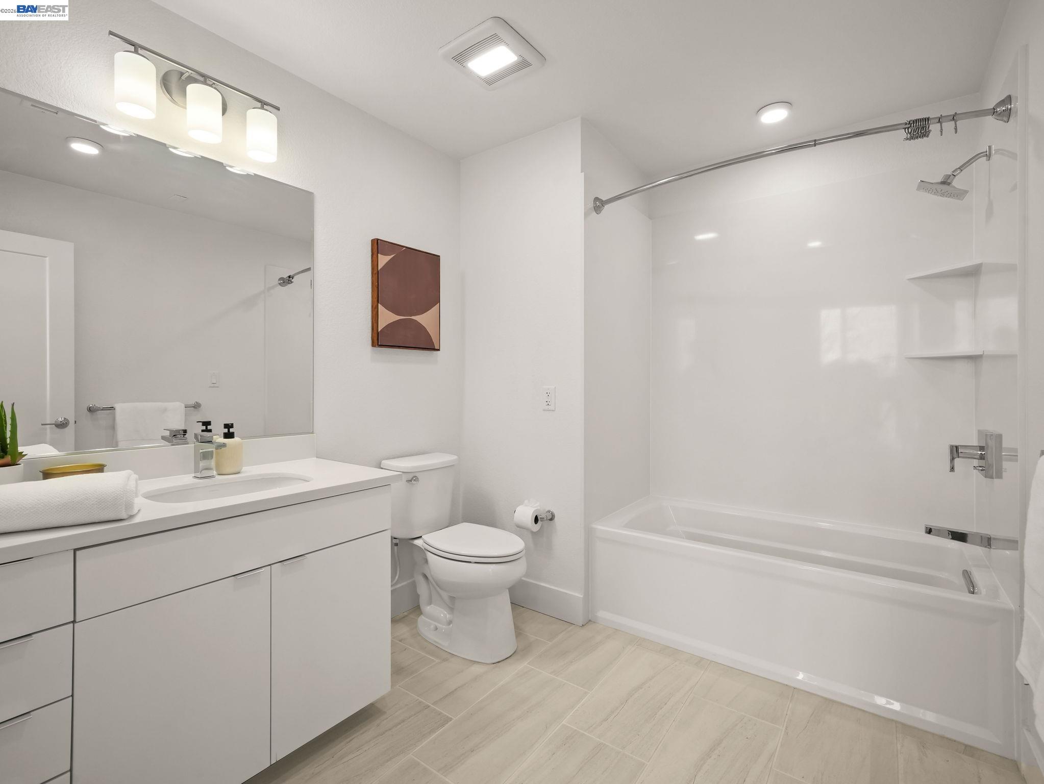 3768 Capitol Ave # 309B