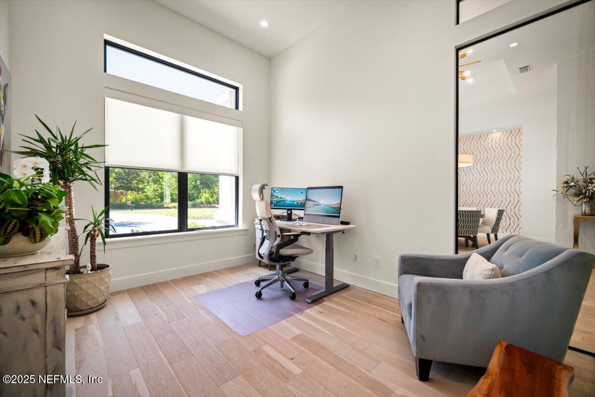 404 PAYASADA LAKES Avenue