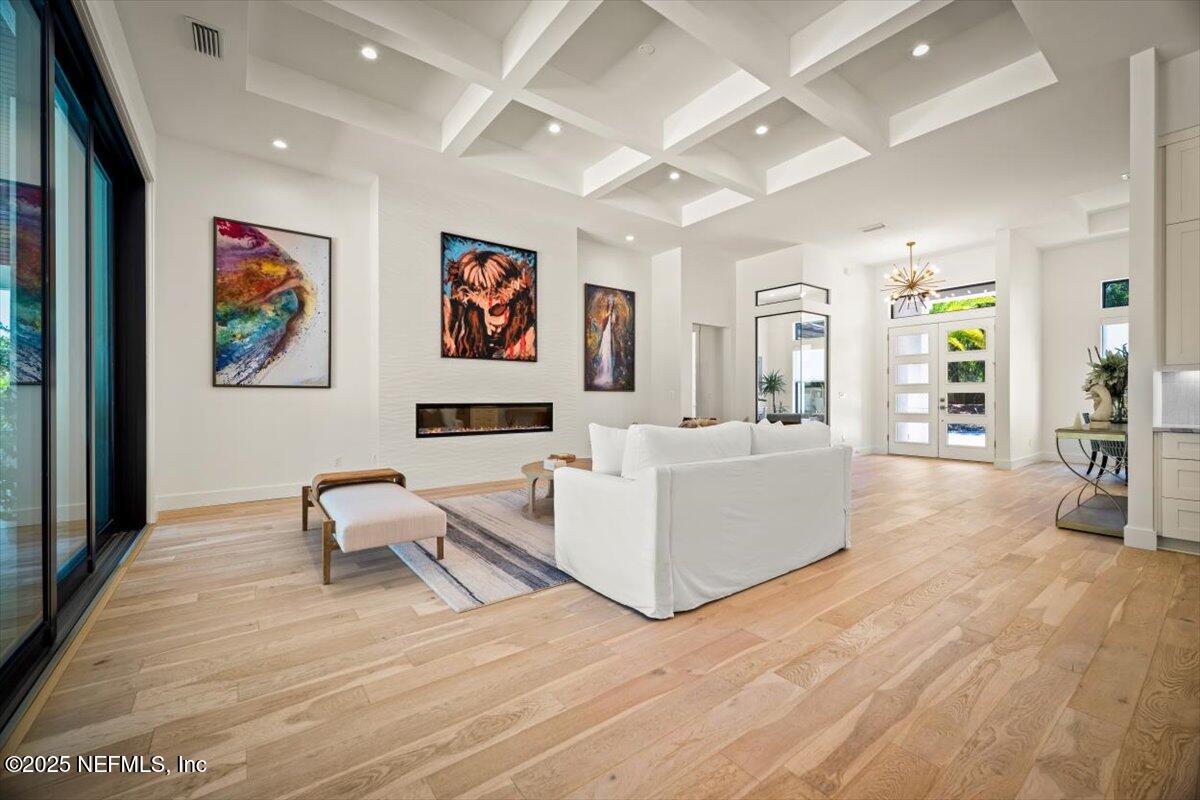 404 PAYASADA LAKES Avenue