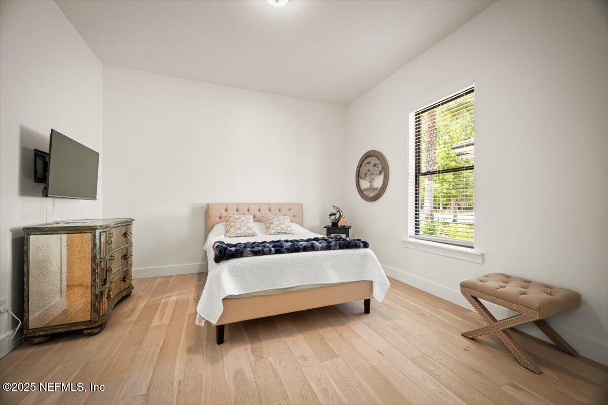 404 PAYASADA LAKES Avenue