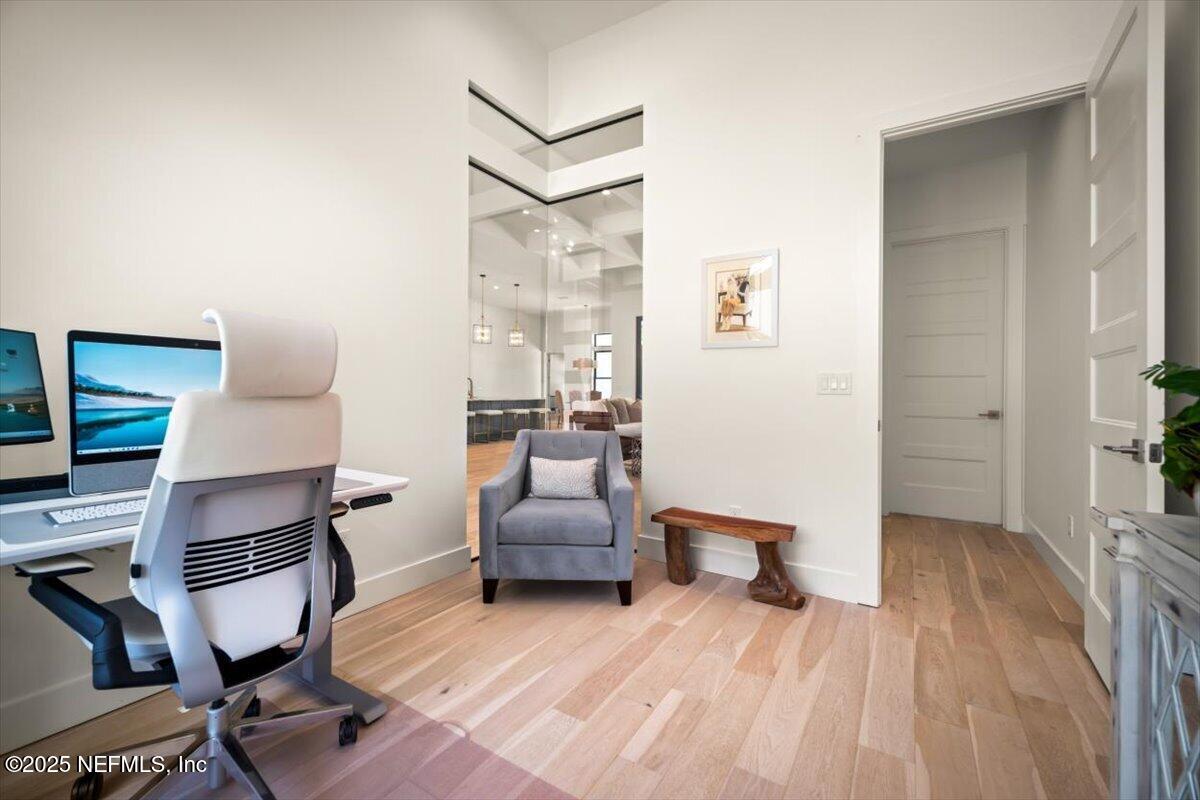 404 PAYASADA LAKES Avenue