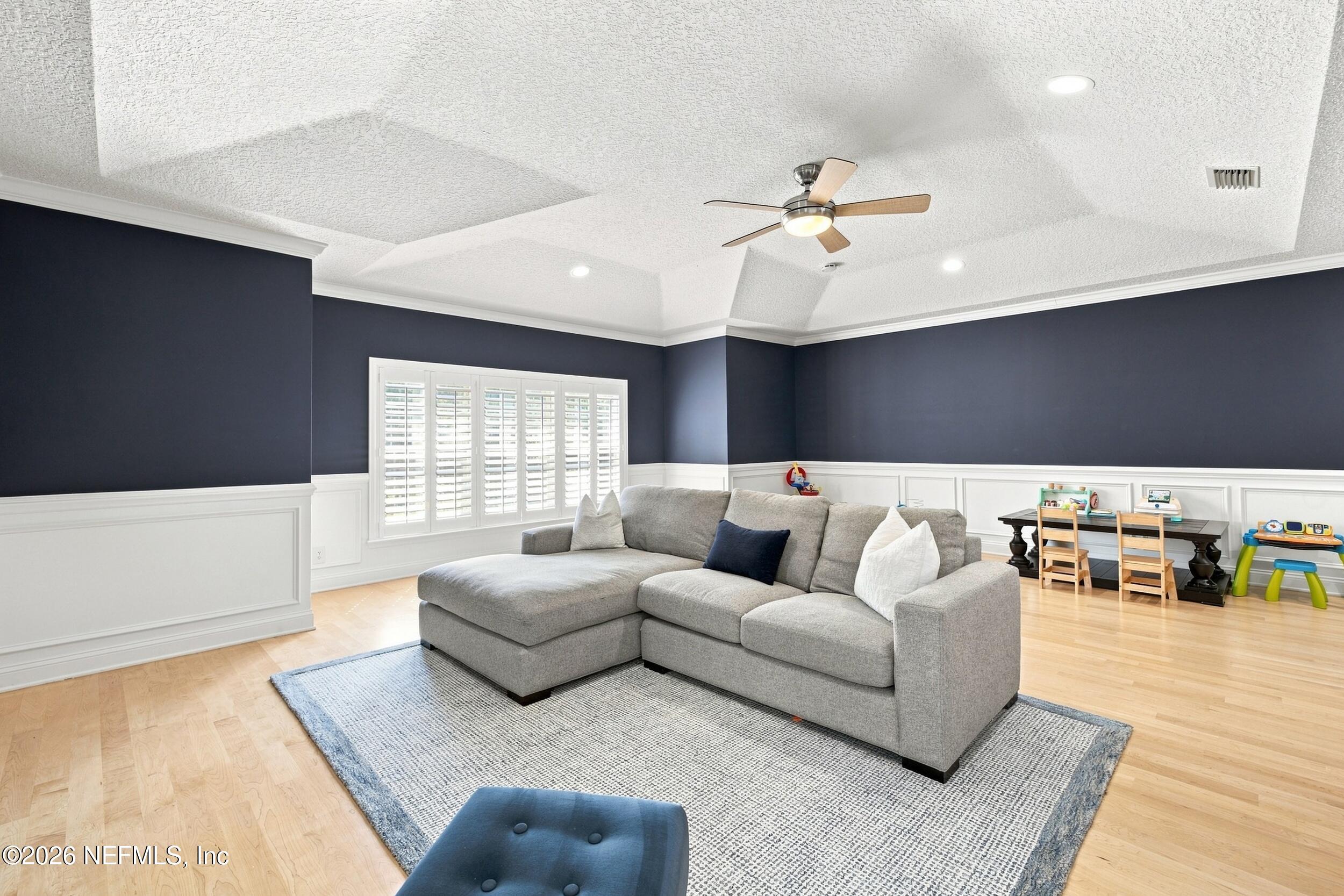 441 CLEARWATER Drive