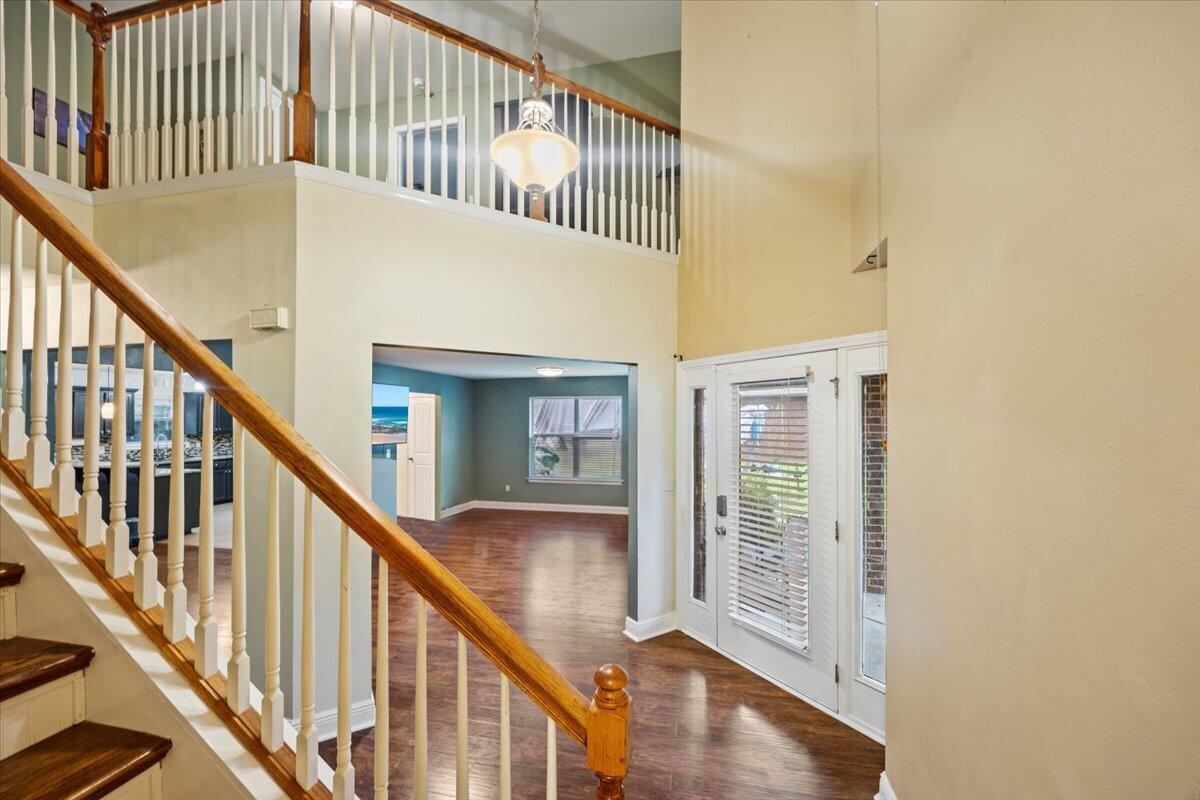 2883 Dunsmuir Drive