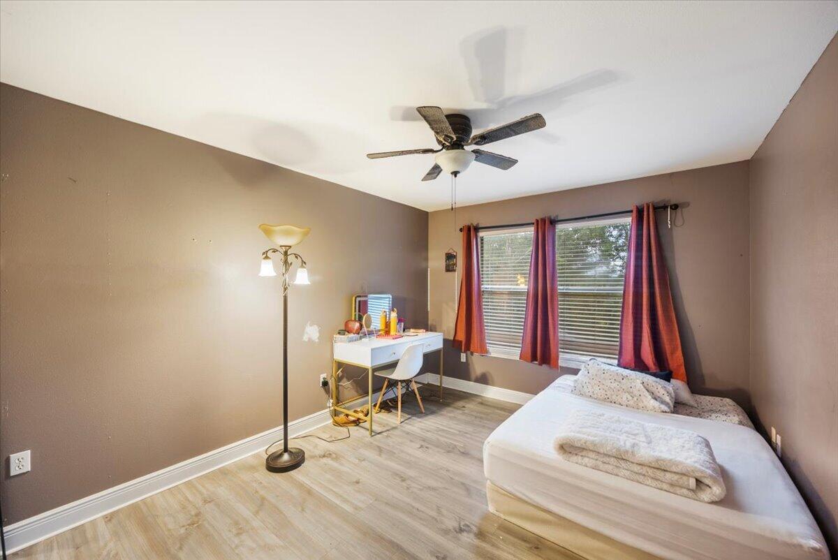 2883 Dunsmuir Drive