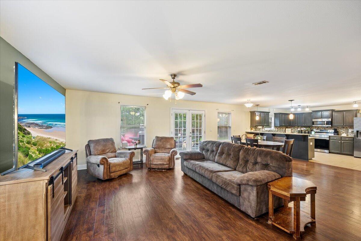 2883 Dunsmuir Drive