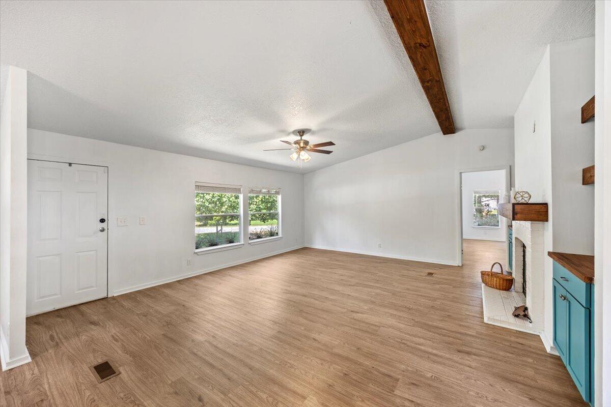 3002 Crittenden Drive