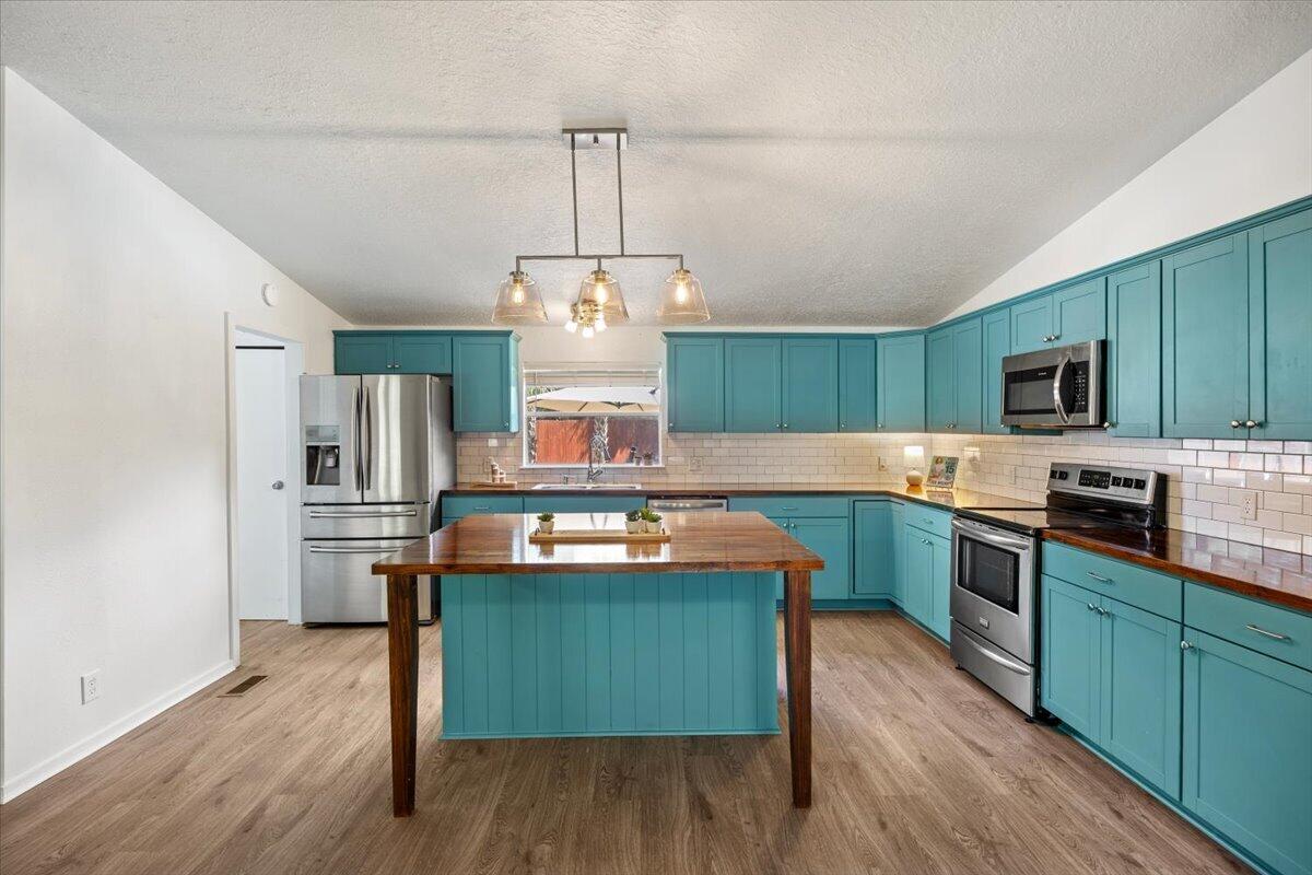 3002 Crittenden Drive