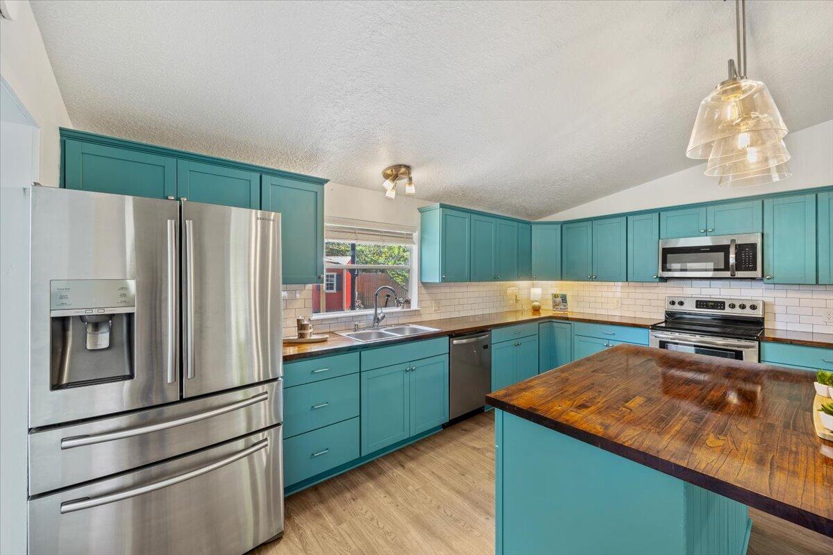 3002 Crittenden Drive