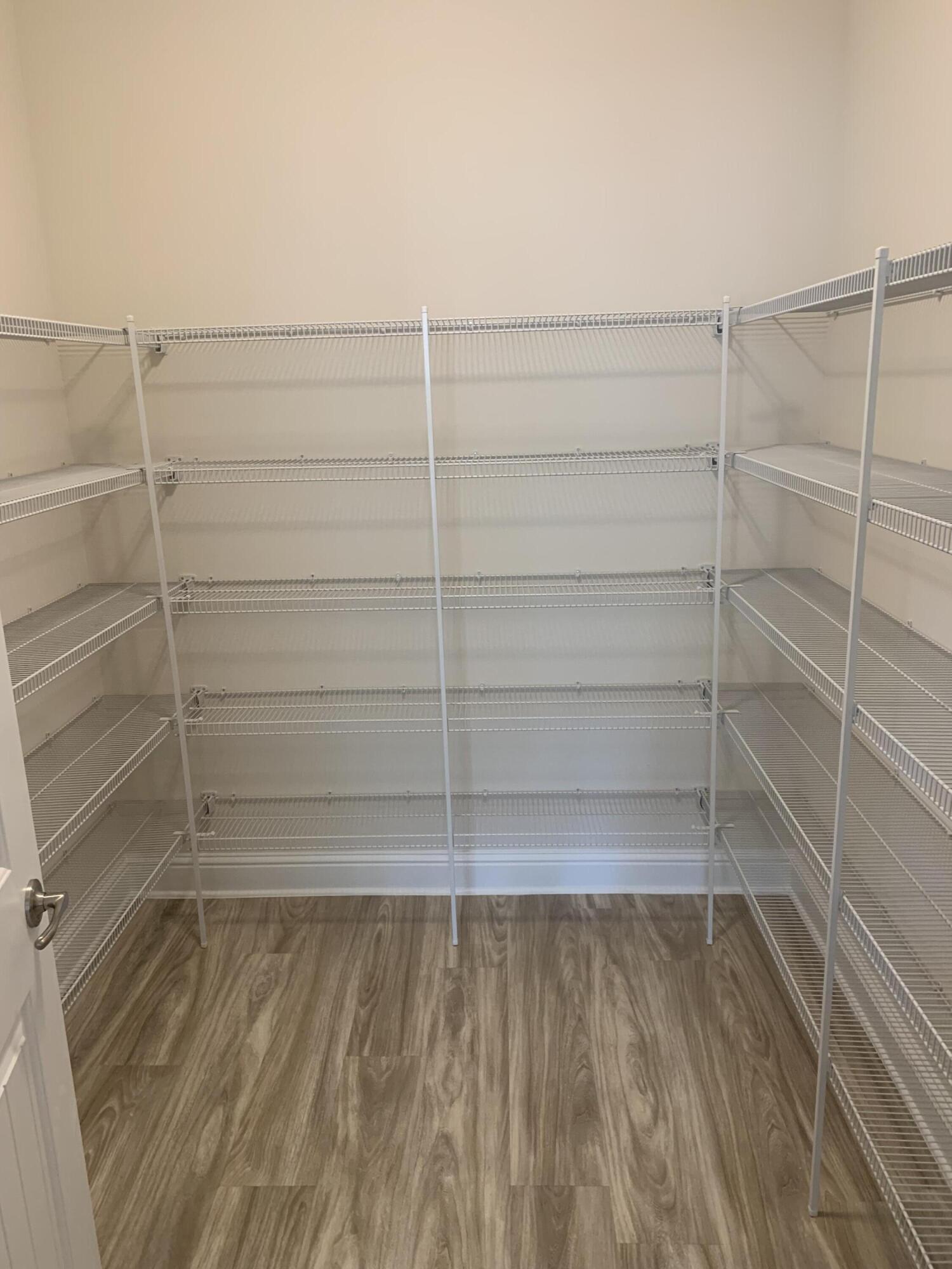 9594 CL09 Creets Landing Drive