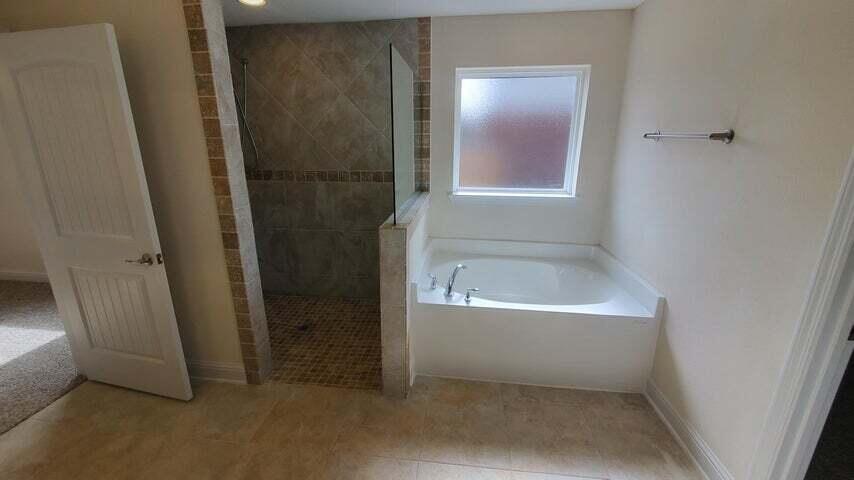 9645 Creets Landing Drive, CL37