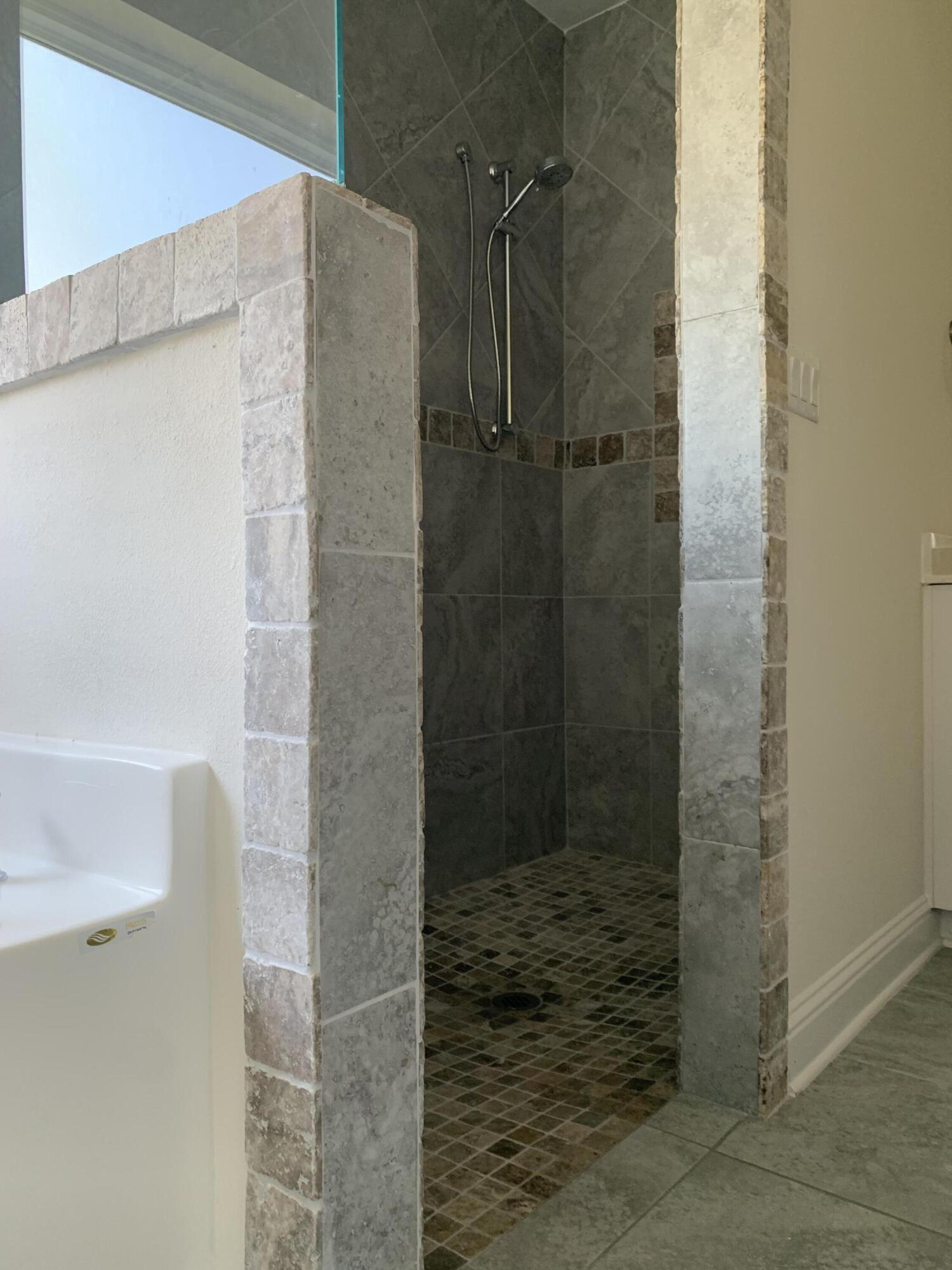 9540 Creets Landing, CL02