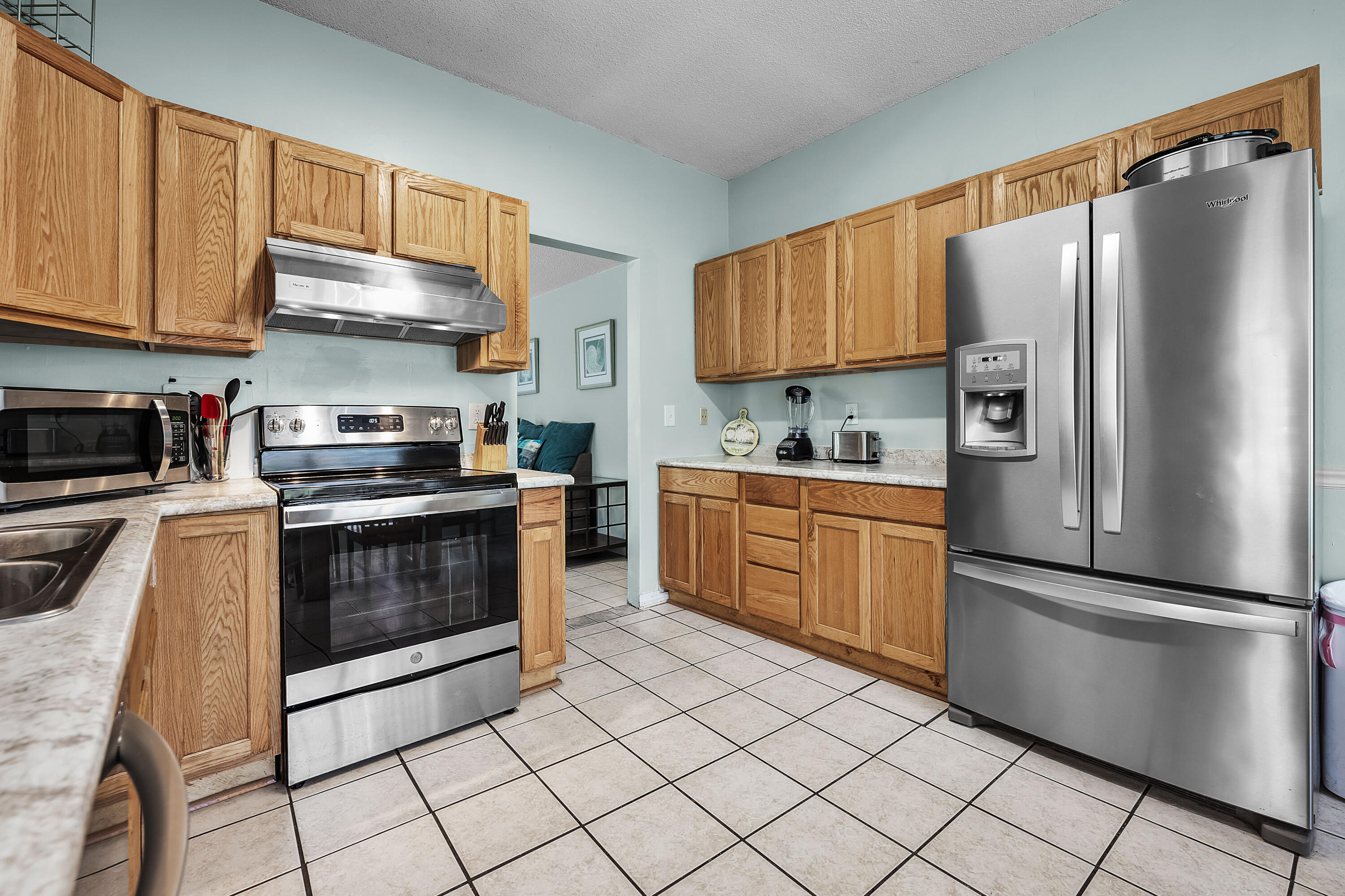 2204 Bellmeade Circle