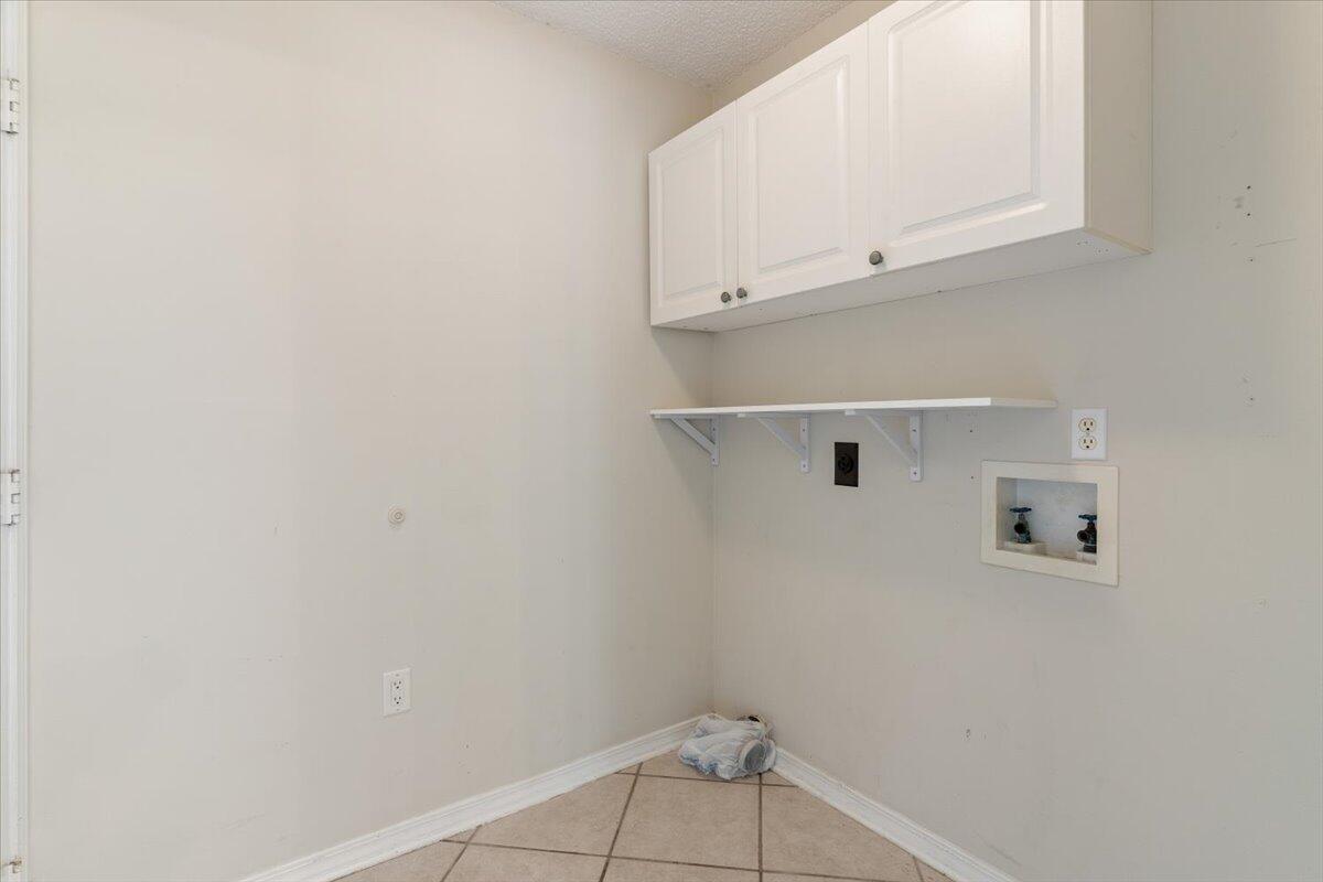 961 John Wayne Circle