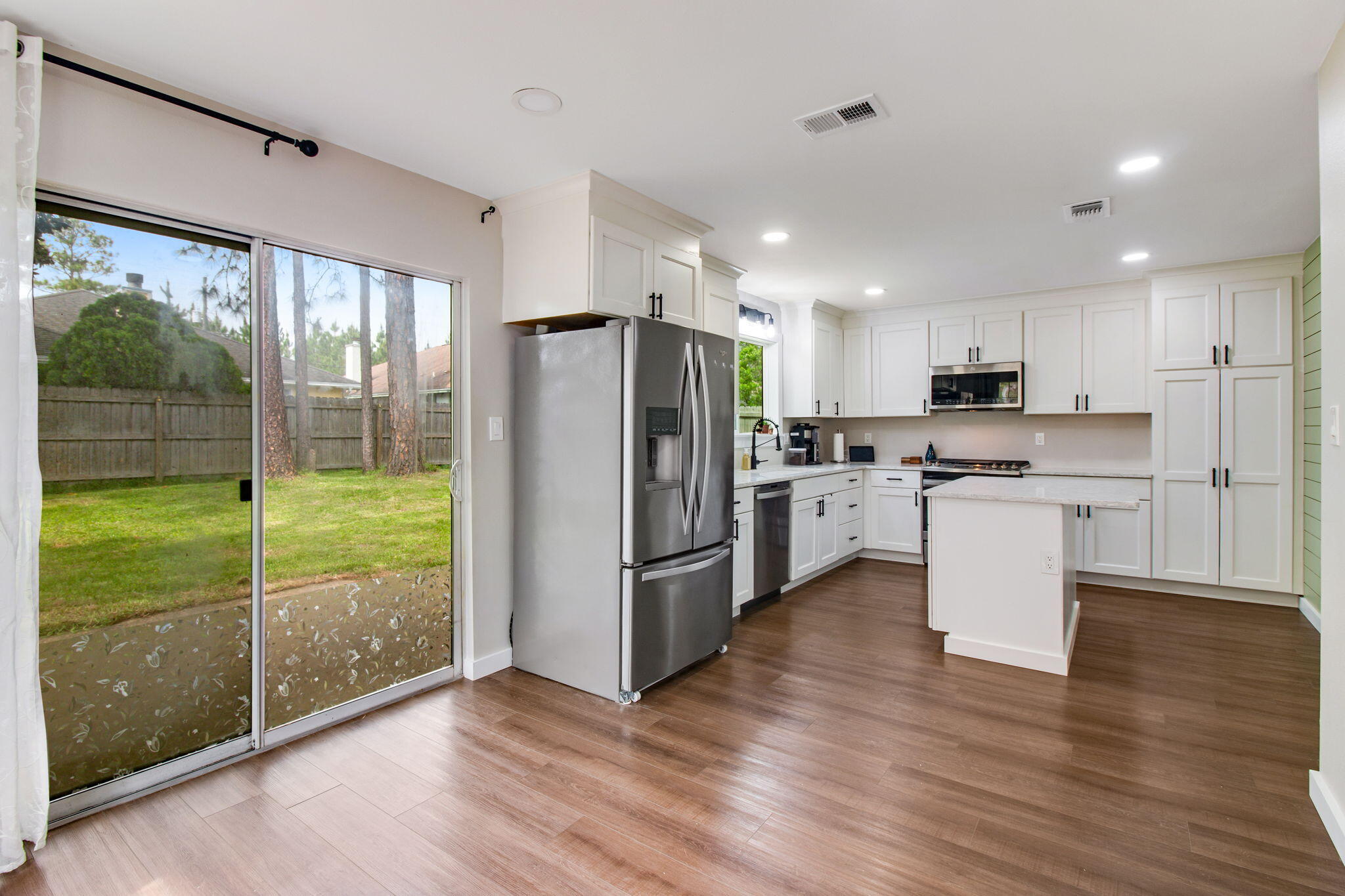 1763 Guildford Court