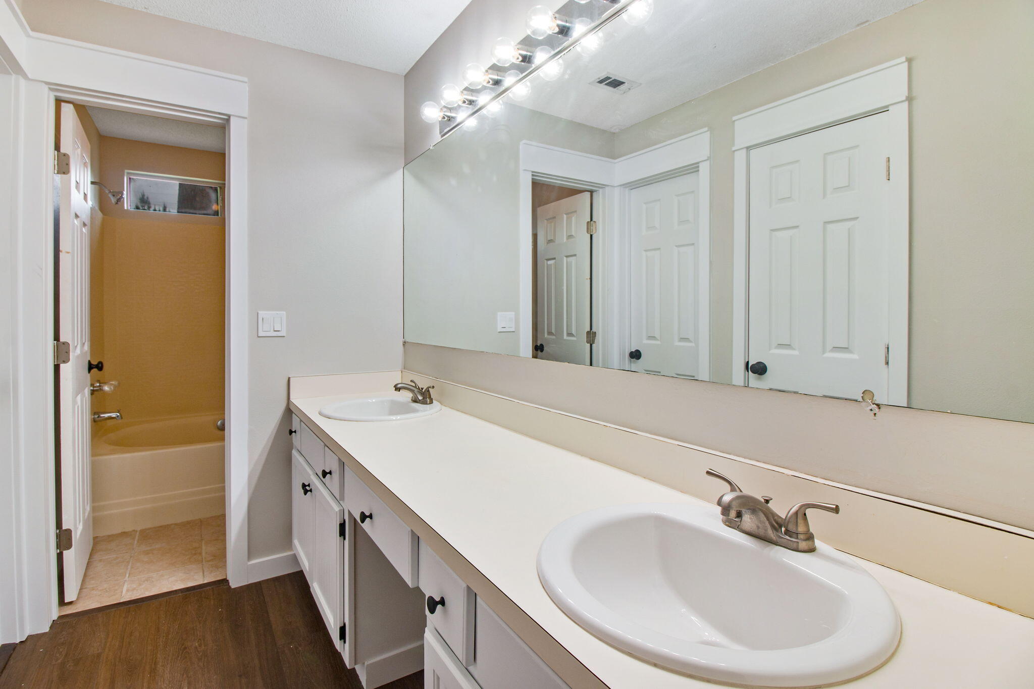 1763 Guildford Court