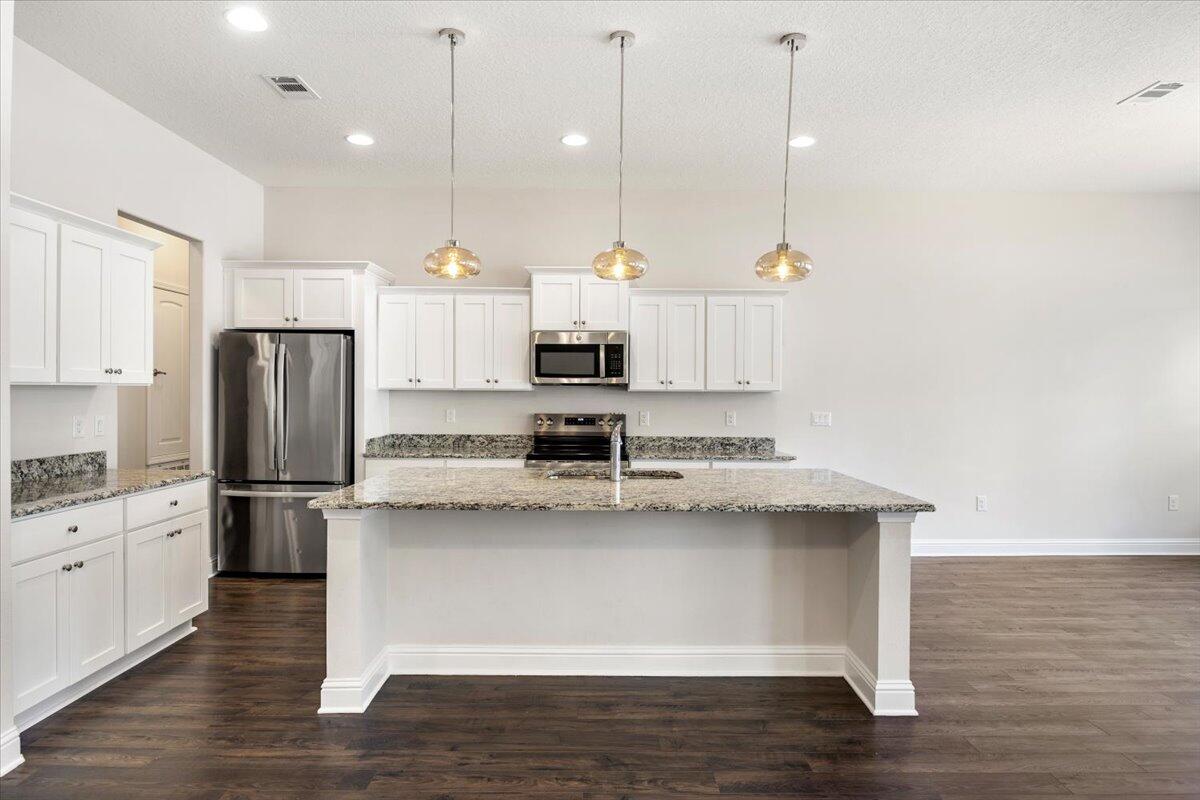 9586 Creets Landing Drive CL07