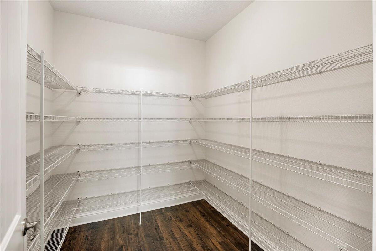 9586 Creets Landing Drive CL07