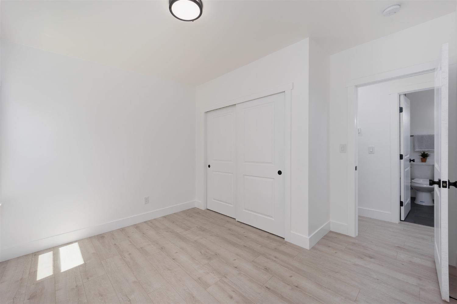 2543 Freeport Boulevard