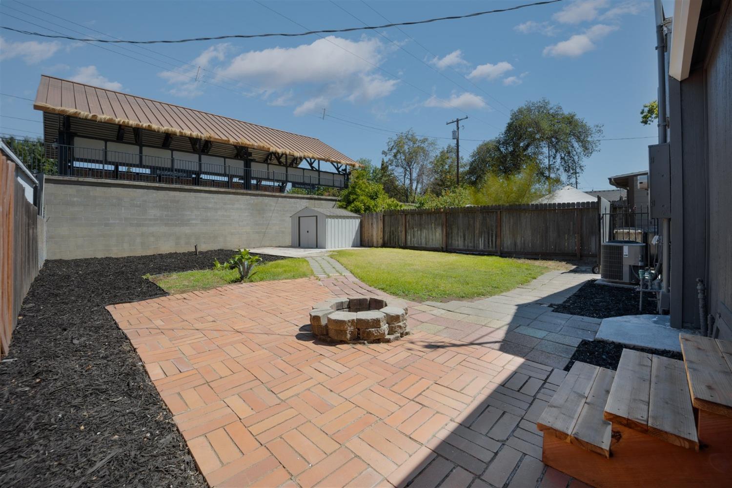 2543 Freeport Boulevard