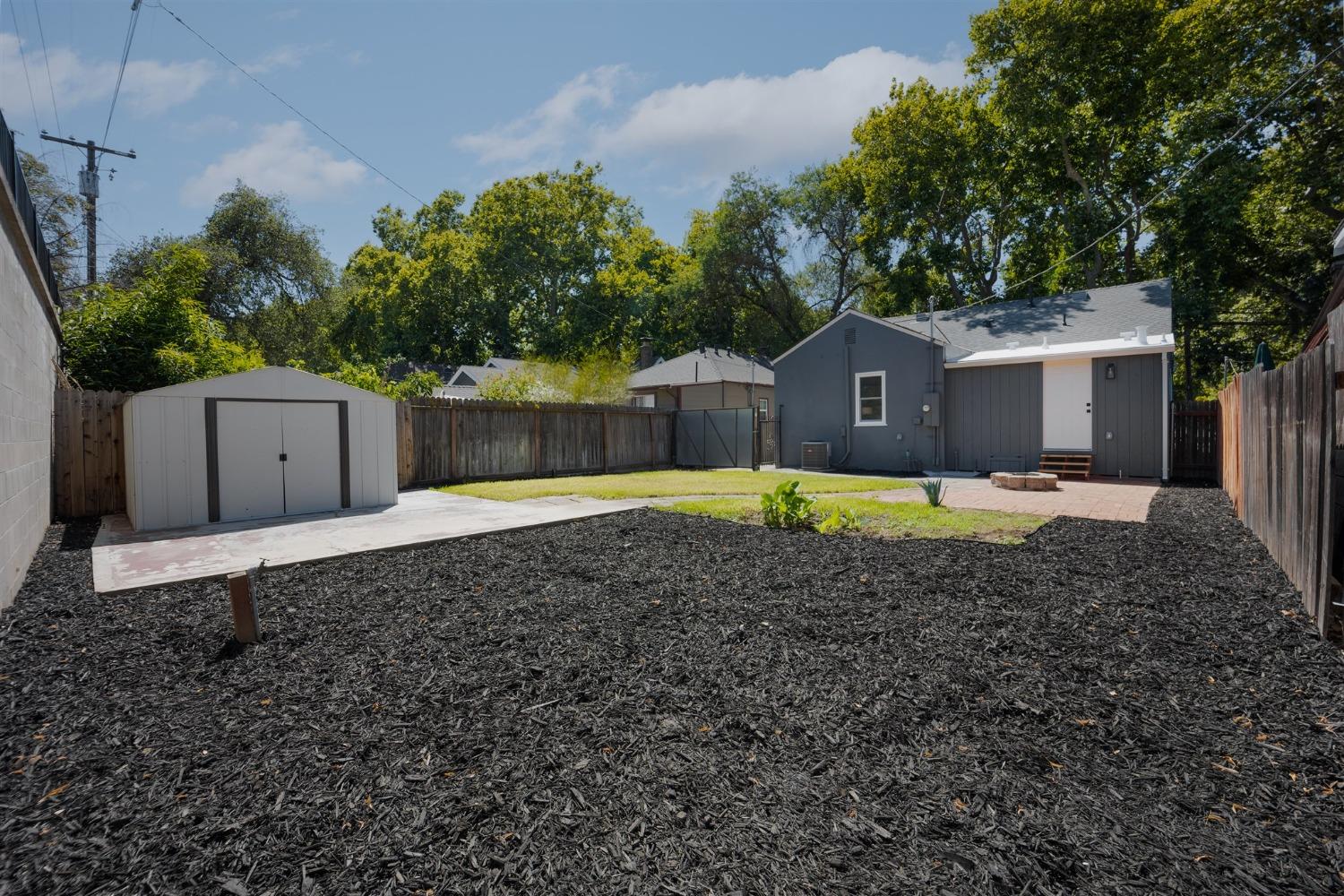 2543 Freeport Boulevard