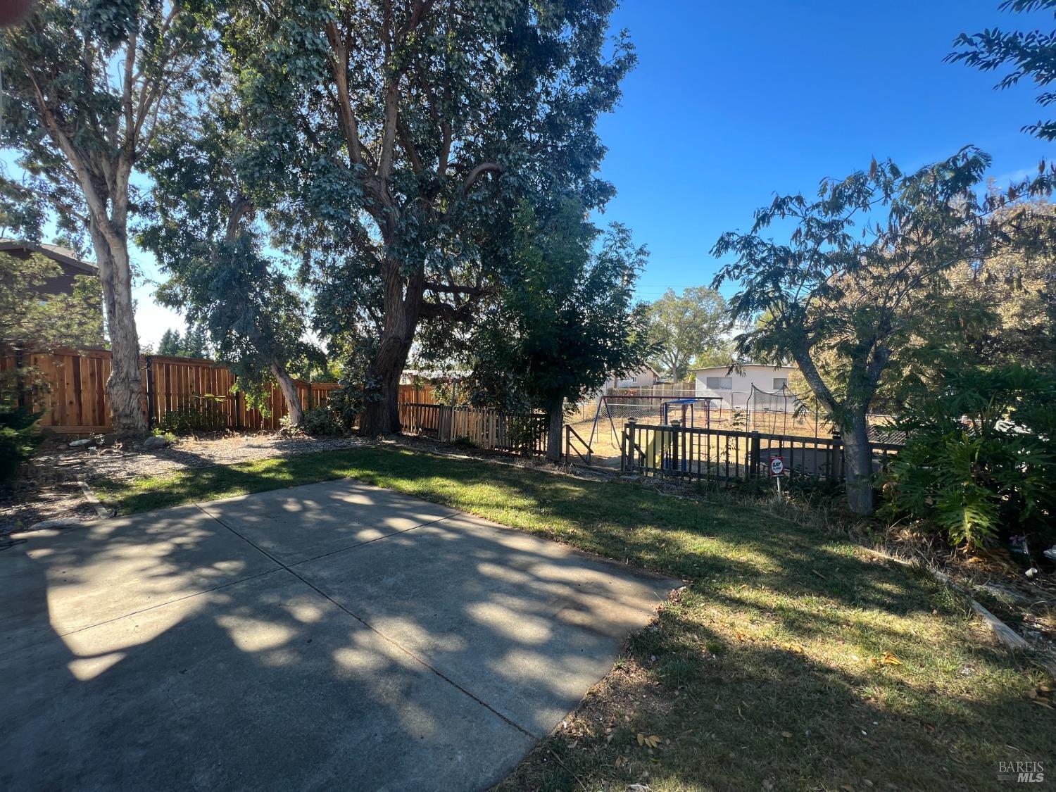 1725 Santa Monica Street