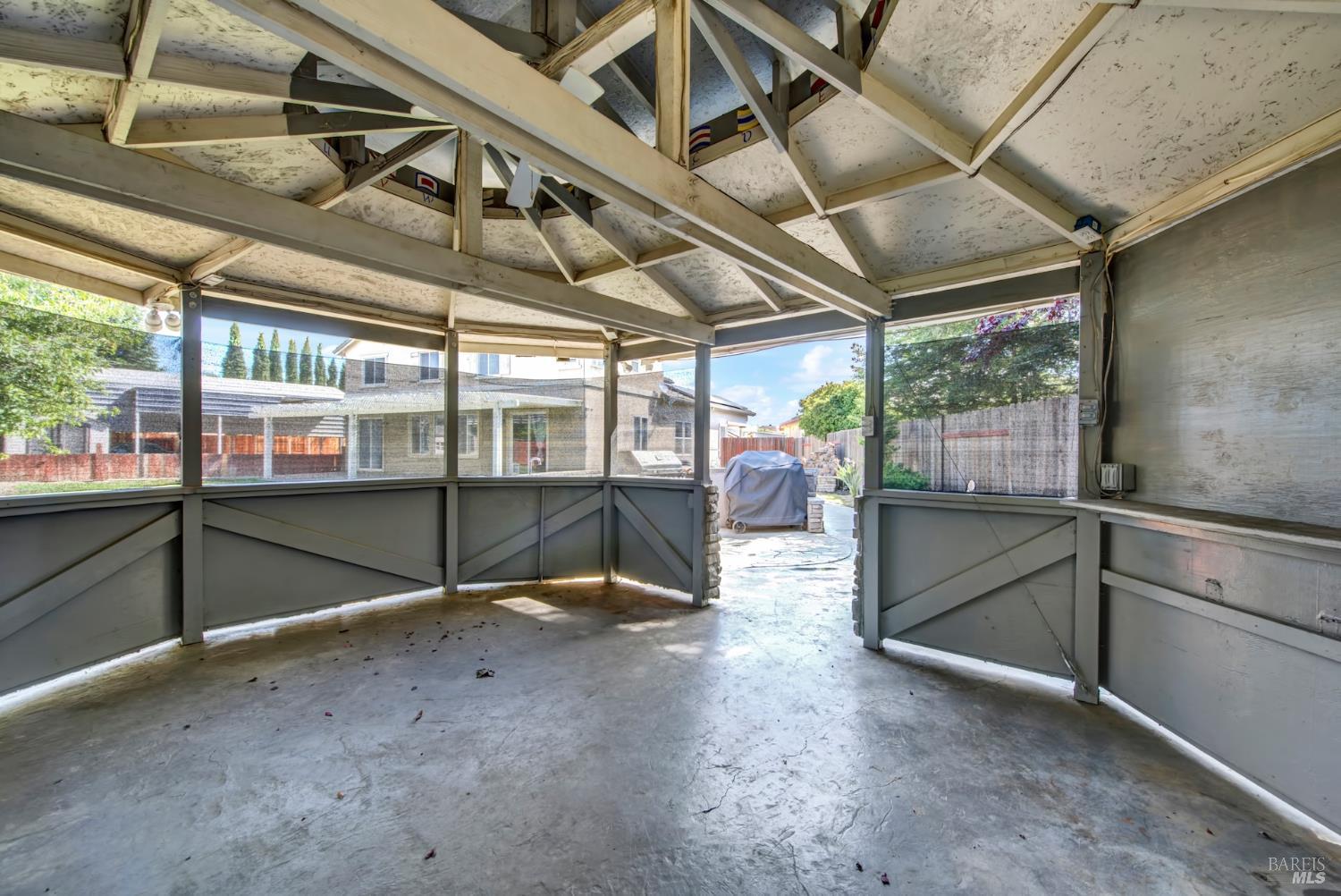 515 Kings Court