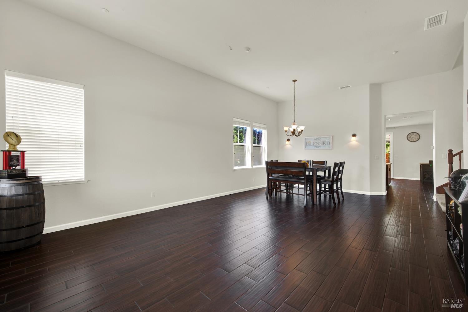515 Kings Court