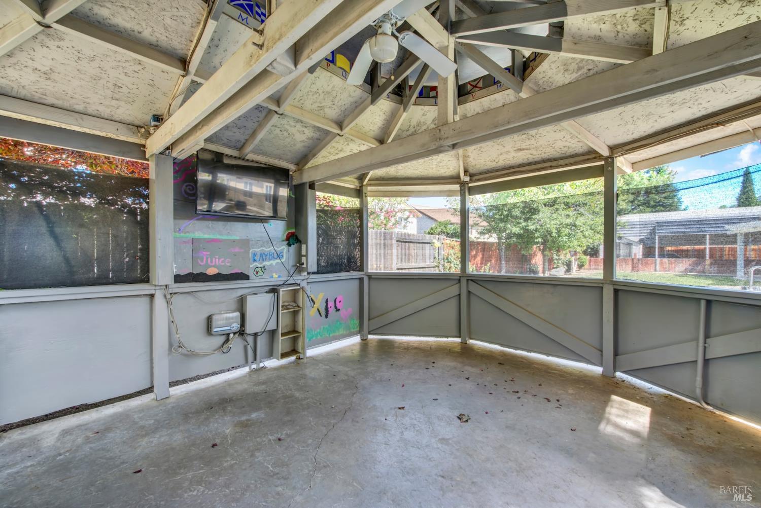 515 Kings Court