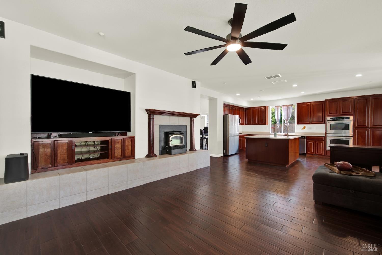 515 Kings Court