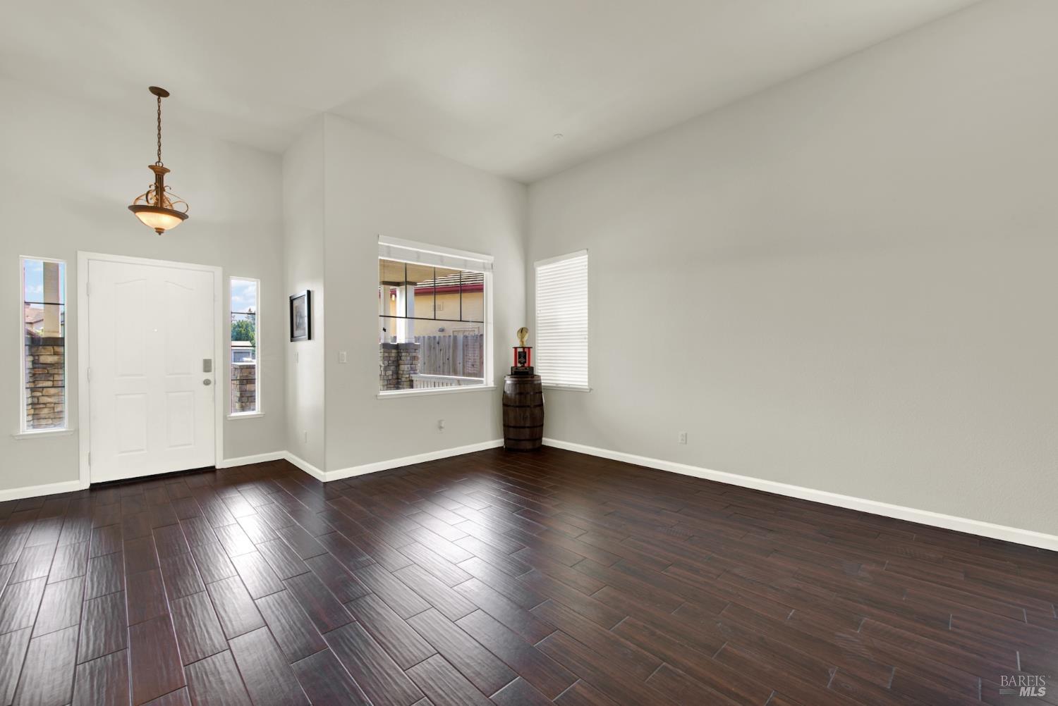 515 Kings Court