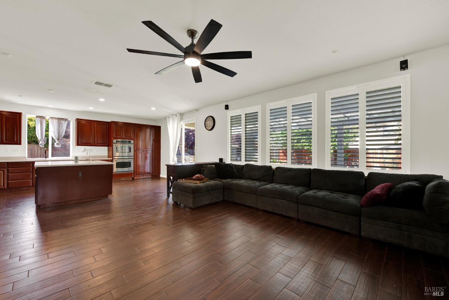 515 Kings Court